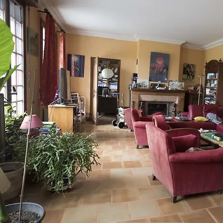 D'hôtes La Maison Blanche Couette-café 3*