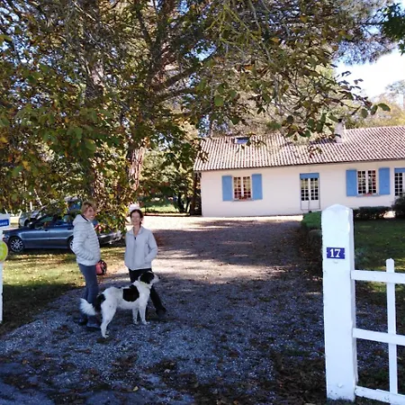 Frühstückspension D'hotes La Maison Blanche Lorp-Sentaraille