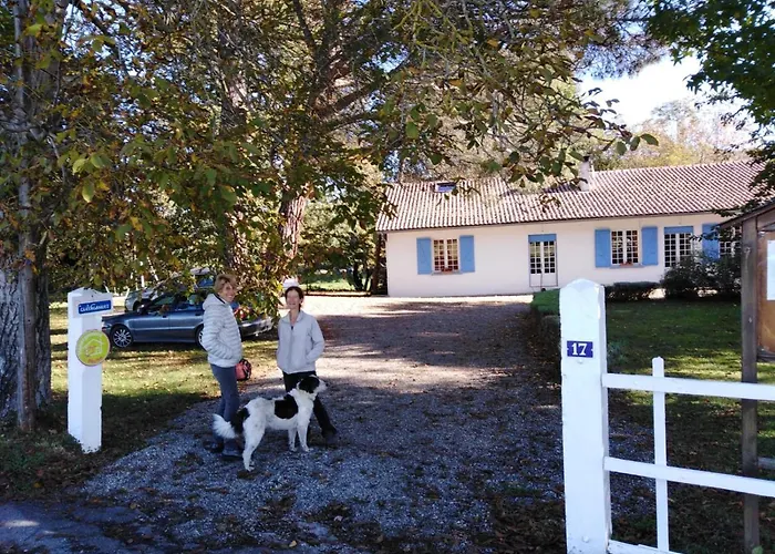 Frühstückspension D'hotes La Maison Blanche Lorp-Sentaraille